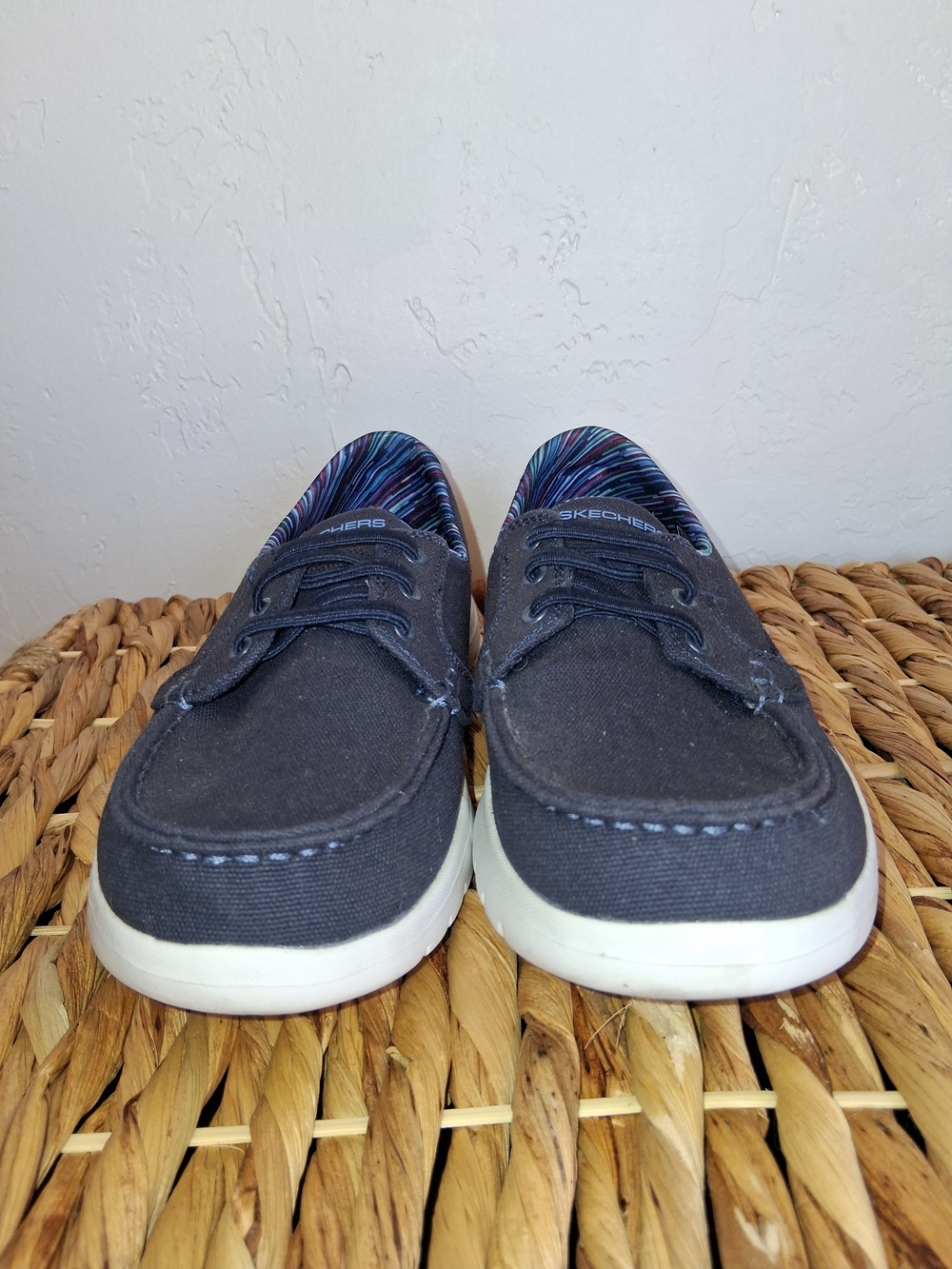 Skechers Women's Sz 7 Navy Canvas Lace-Up Boat Shoes with White Sole - Picture 3 of 7